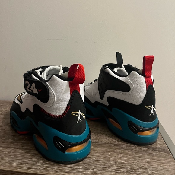 Nike Air Griffeys - Picture 3 of 7